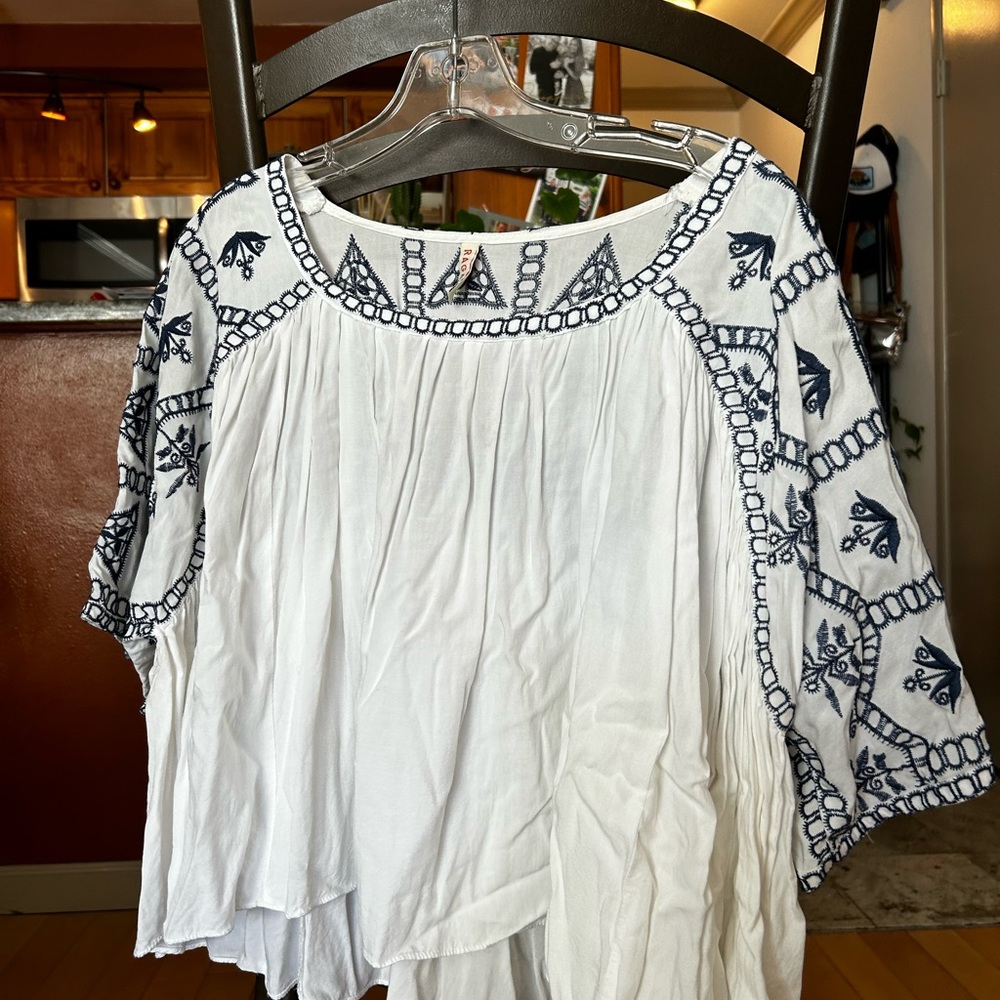 Anthropologie Raga Boho Embroidered Top Size Small